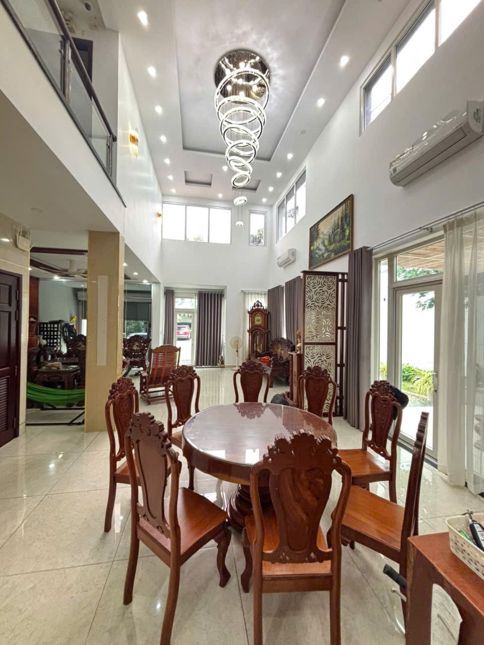 Cần bán Biệt thự Phường Phú Hữu, Quận 9, Diện tích 322m², Giá 45 Tỷ 3
