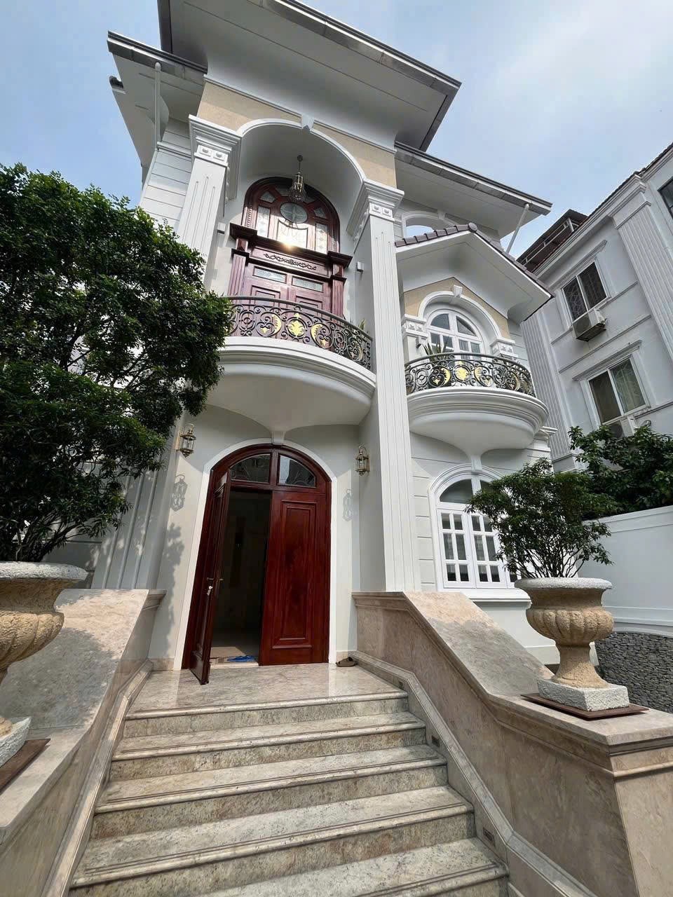 Cần bán Nhà mặt tiền Phường Thảo Điền, Quận 2, Diện tích 360m², Giá 072 Tỷ 10