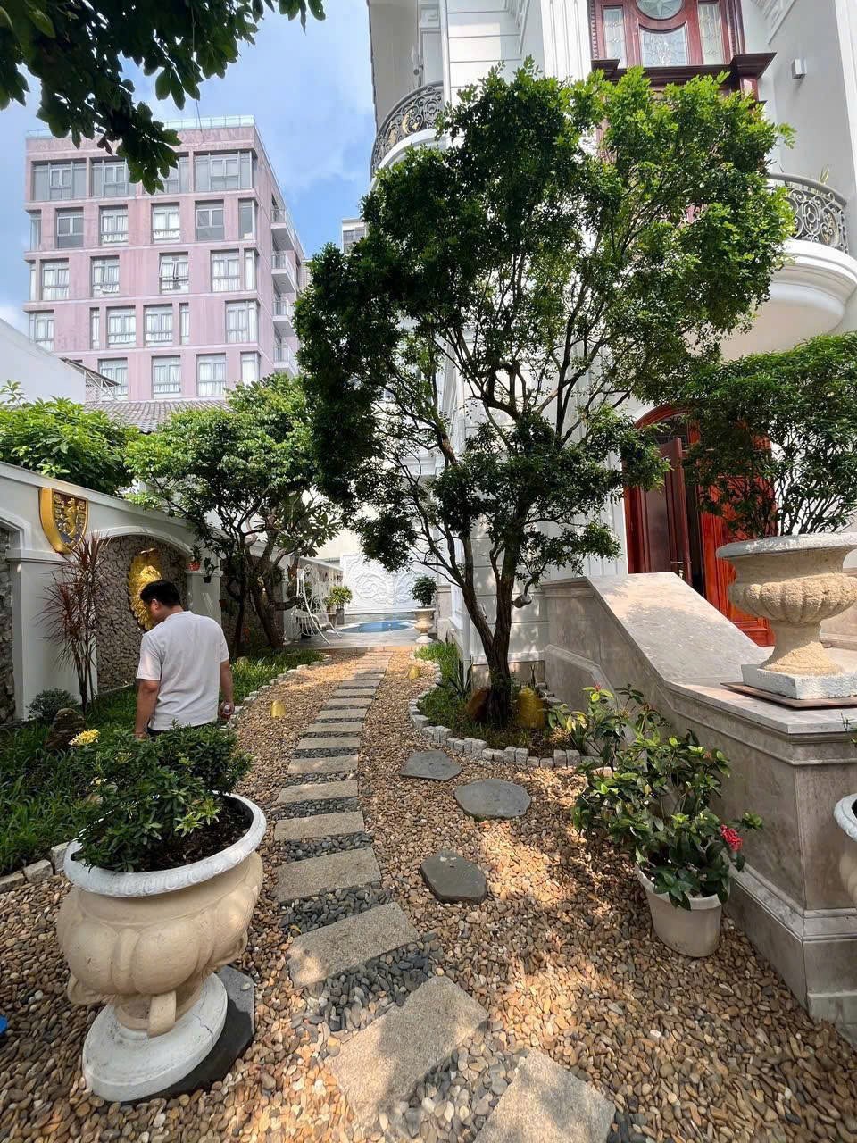 Cần bán Nhà mặt tiền Phường Thảo Điền, Quận 2, Diện tích 360m², Giá 072 Tỷ 8