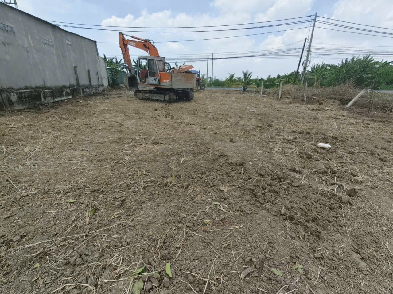 Bán 2 nền thổ cư liền kề mặt tiền ĐT835C , Mỹ Yên, Bến Lức dt 100m2 giá 2,3 tỷ / nền 3