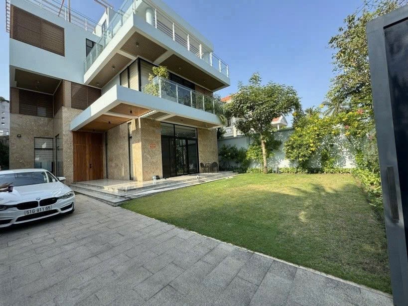 Cho thuê Nhà mặt tiền Phường Thảo Điền, Quận 2, Diện tích 438m², Giá Thương lượng 2