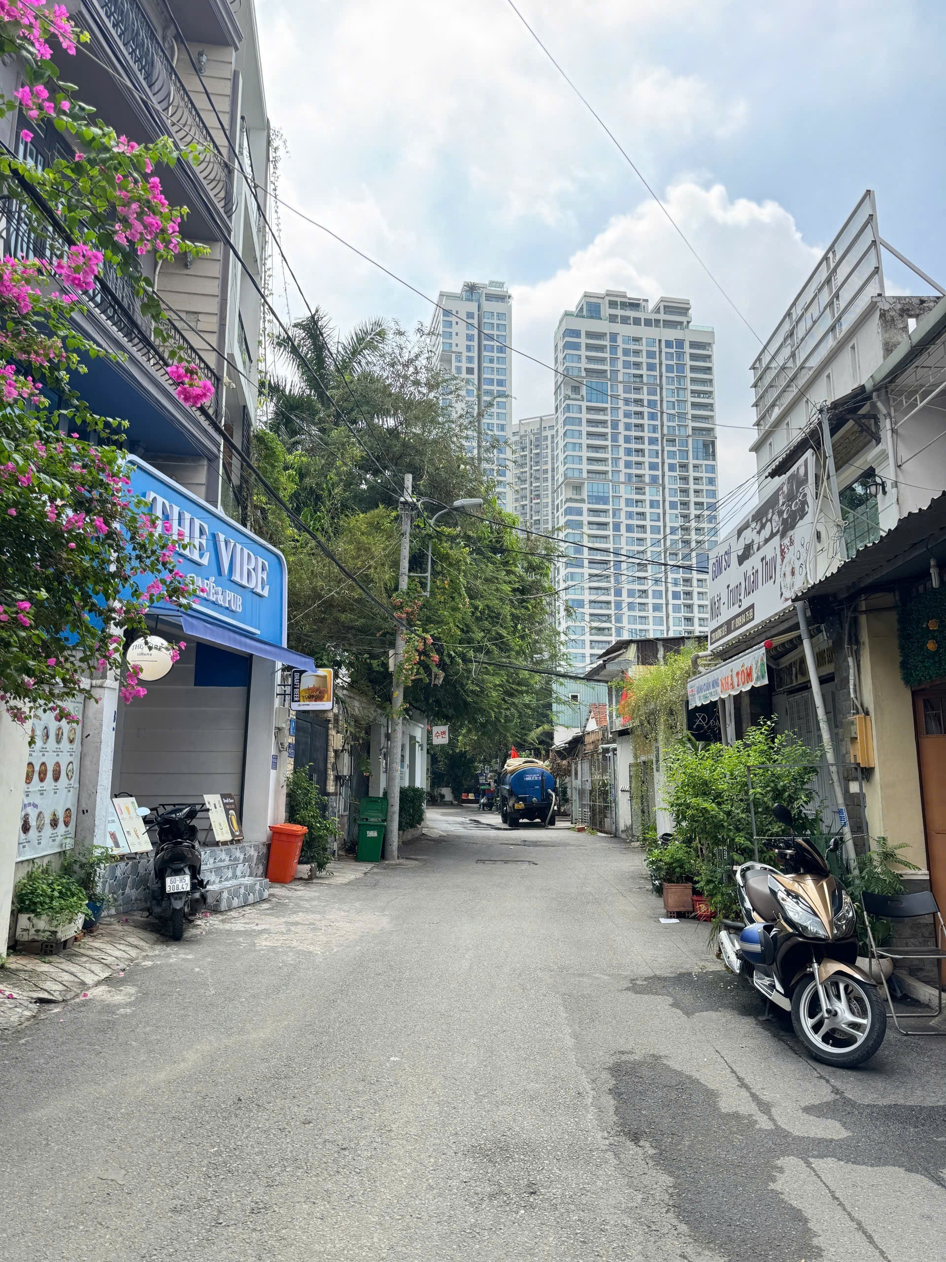 Cần bán Nhà mặt tiền Phường Thảo Điền, Quận 2, Diện tích 98m², Giá 36.8 Tỷ