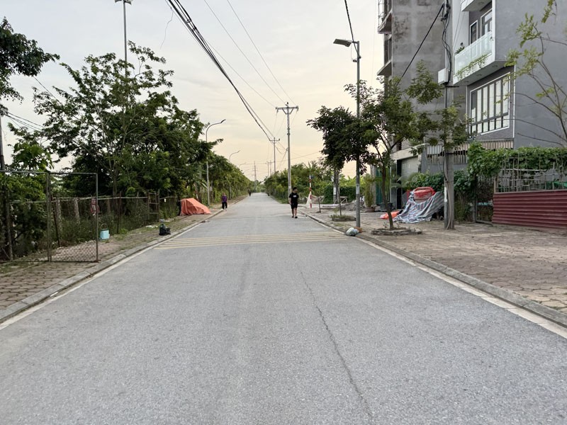 Cần bán đất Làng Vàng, Gia Lâm: 115m2, mặt tiền rộng 6m, đường 5m ô tô tránh, cách nhà văn hóa 50m 4