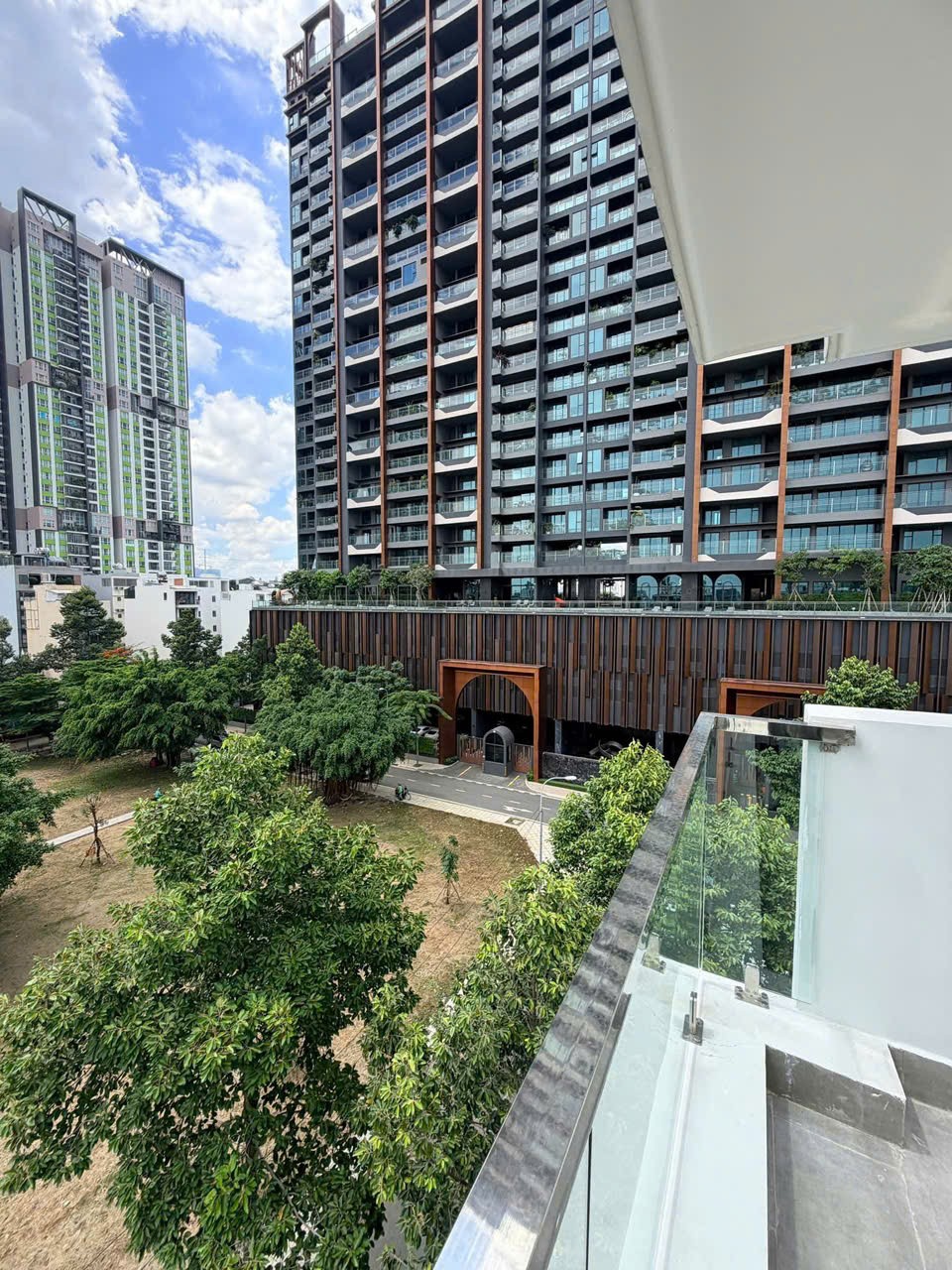 Cho thuê Nhà mặt tiền Quận 2, Hồ Chí Minh, Diện tích 500m², Giá Thương lượng 14