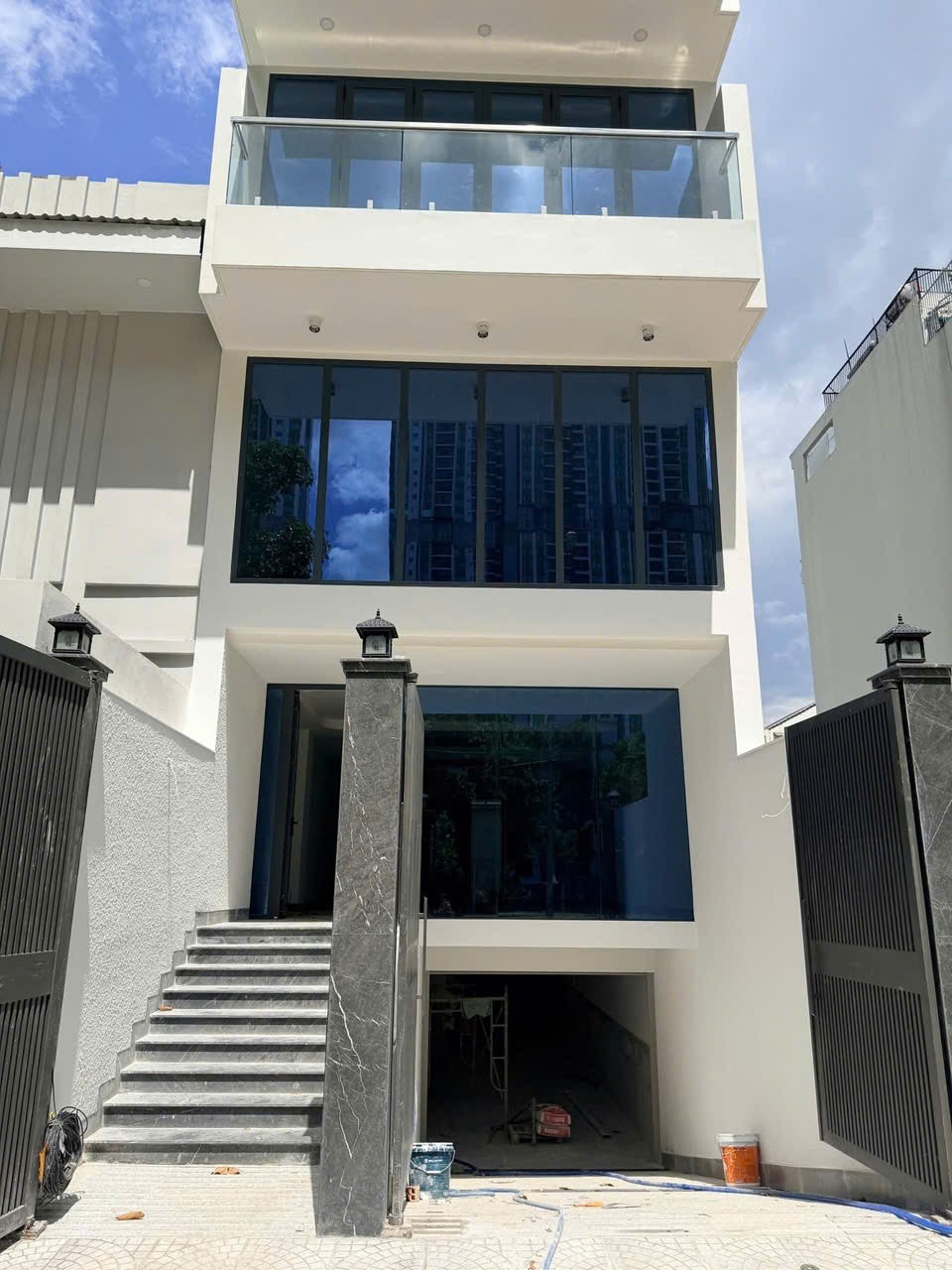 Cho thuê Nhà mặt tiền Quận 2, Hồ Chí Minh, Diện tích 500m², Giá Thương lượng 5