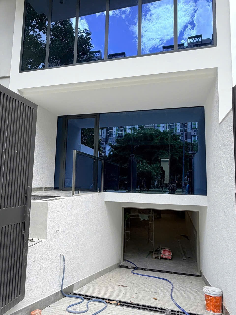 Cho thuê Nhà mặt tiền Quận 2, Hồ Chí Minh, Diện tích 500m², Giá Thương lượng 2