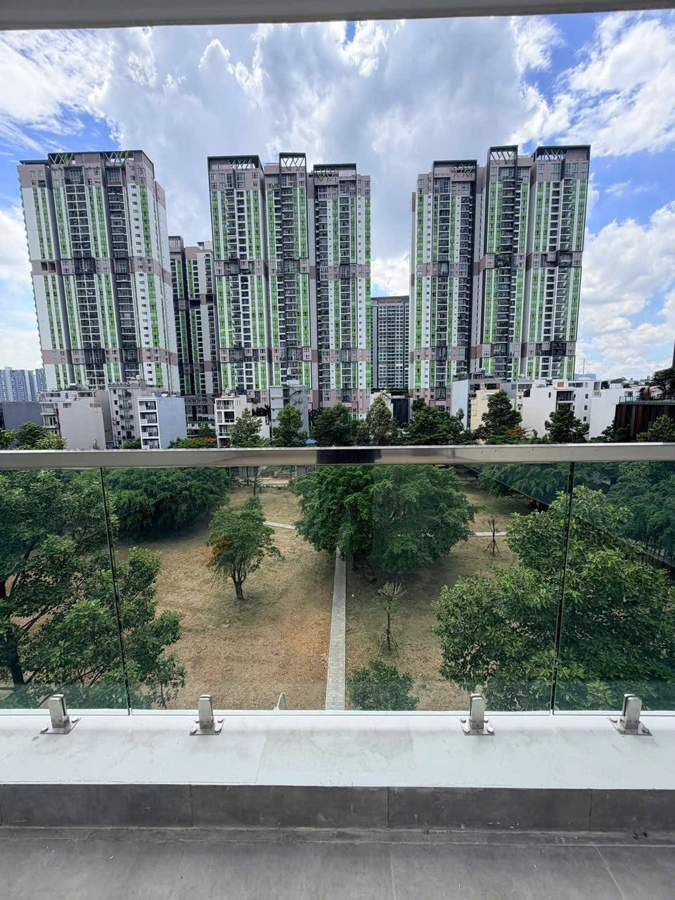 Cho thuê Nhà mặt tiền Quận 2, Hồ Chí Minh, Diện tích 500m², Giá Thương lượng