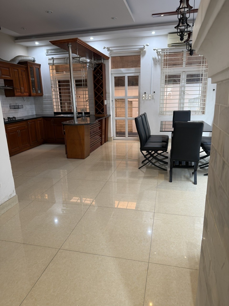 Cần bán Biệt thự Phường Phú Hữu, Quận 9, Diện tích 176m², Giá 25 Triệu/tháng 8