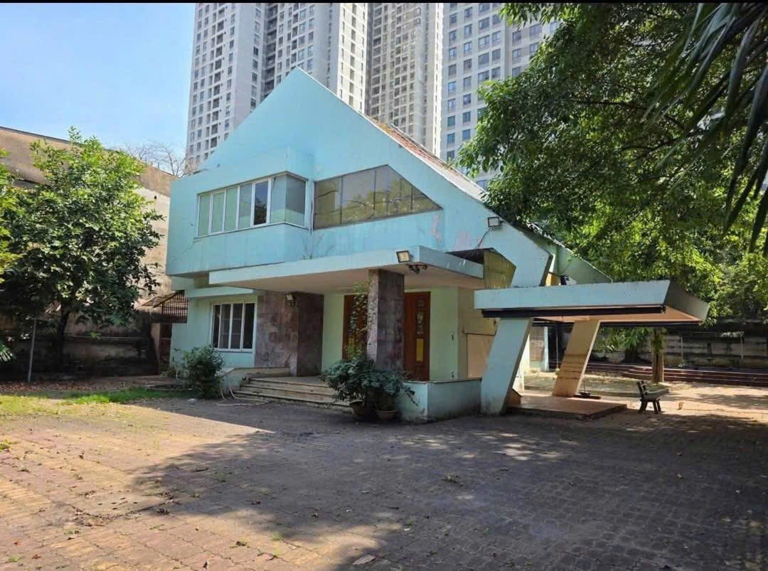 Cho thuê Nhà mặt tiền Phường Thảo Điền, Quận 2, Diện tích 1346m², Giá Thương lượng 8