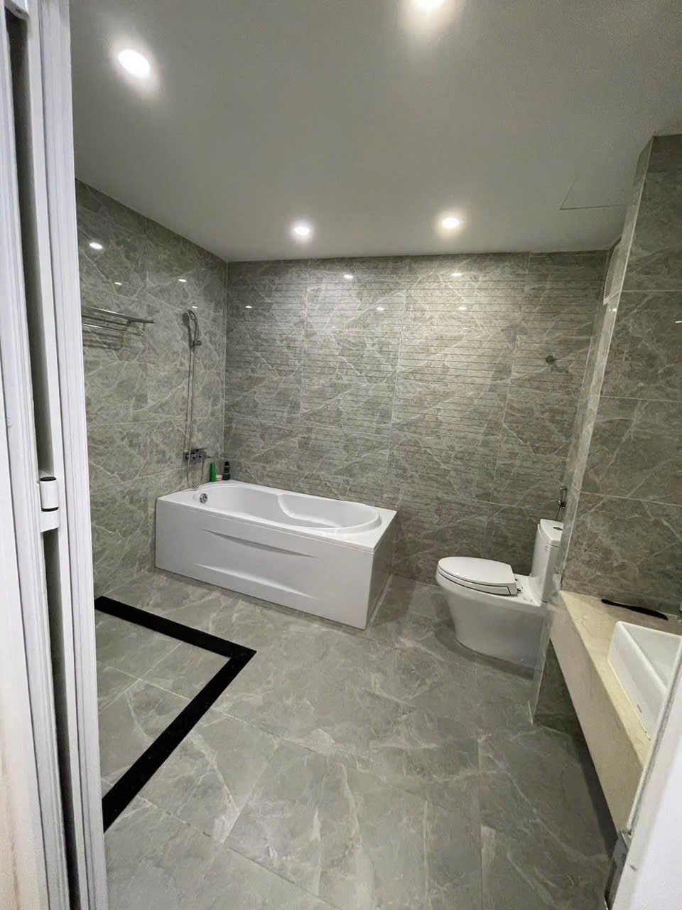 Cho thuê Nhà mặt tiền Quận 7, Hồ Chí Minh, Diện tích 126m², Giá 40 Triệu/tháng 10
