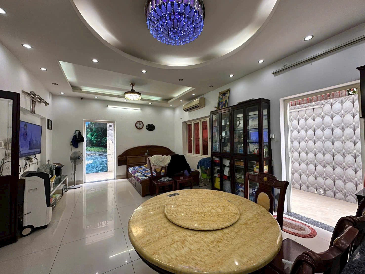 Cần bán Biệt thự Phường Tân Hưng, Quận 7, Diện tích 250m², Giá Thương lượng 3
