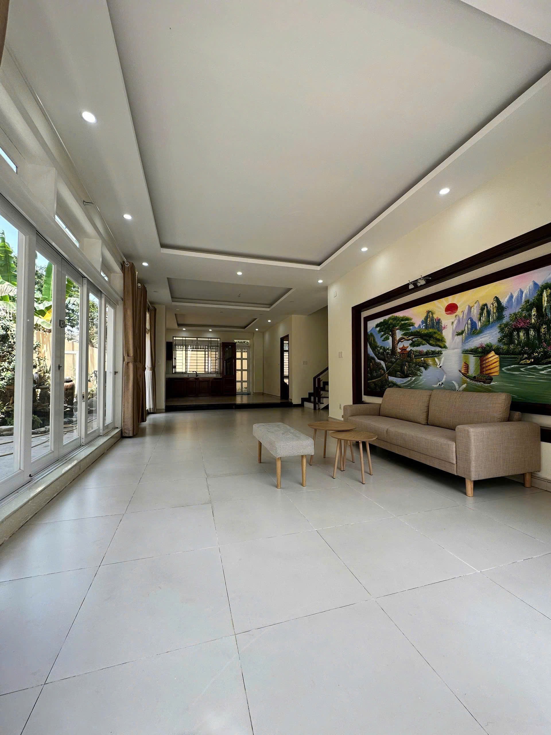 Cần bán Biệt thự Quận 9, Hồ Chí Minh, Diện tích 189m², Giá 21.8 Tỷ 2
