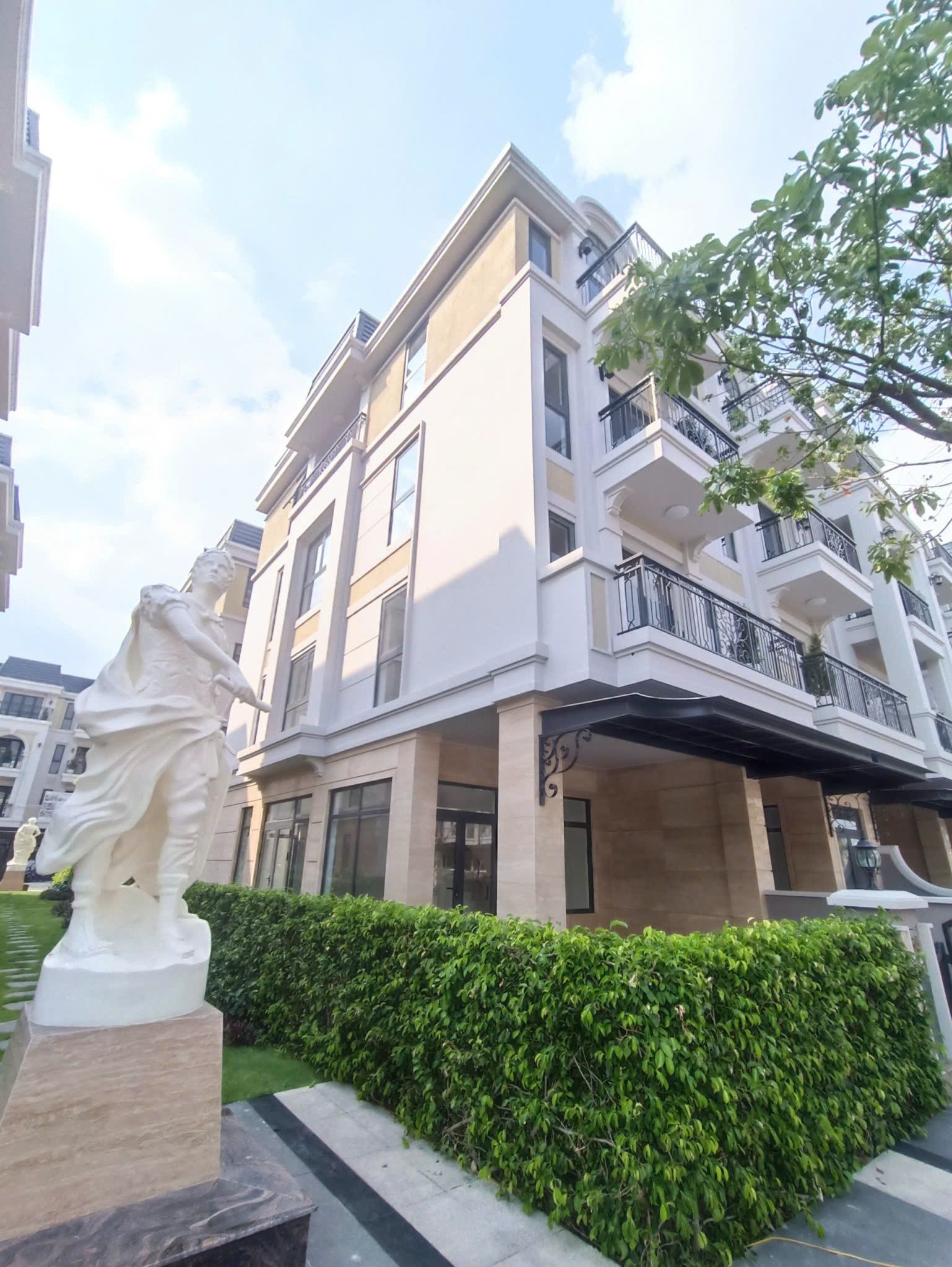 Cần bán Nhà mặt tiền Quận 9, Hồ Chí Minh, Diện tích 133m², Giá 25.5 Tỷ 2