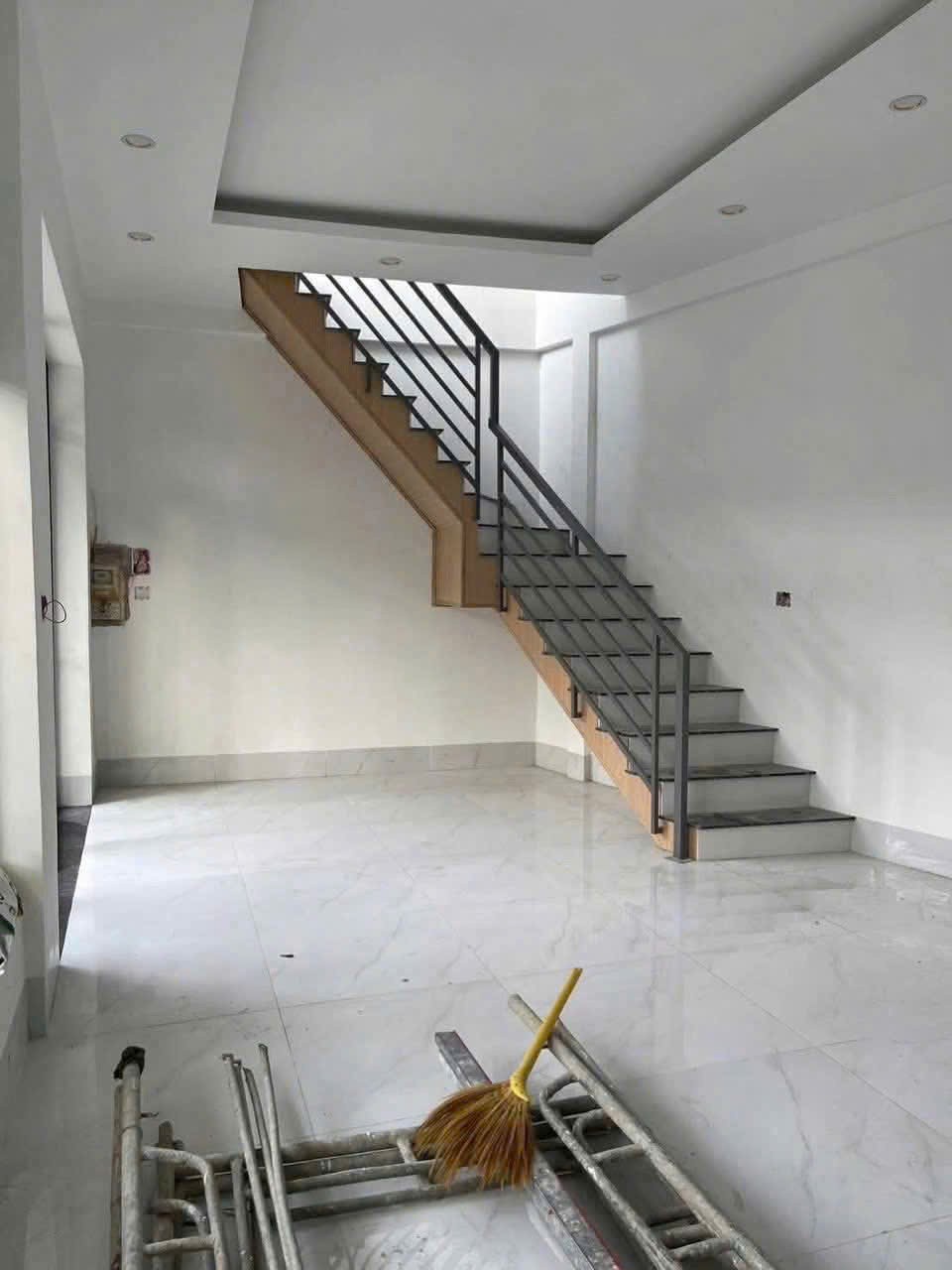 Cho thuê Nhà mặt tiền đường Nguyễn Văn Linh, Phường Tân An, Diện tích 96m², Giá 15 Triệu/tháng