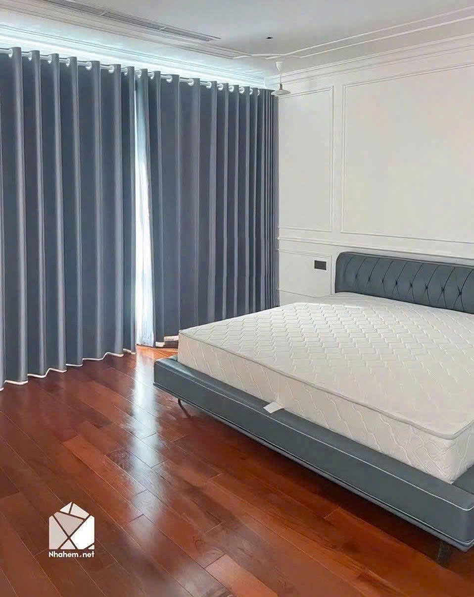 Cho thuê Biệt thự Quận 9, Hồ Chí Minh, Diện tích 550m², Giá Thương lượng