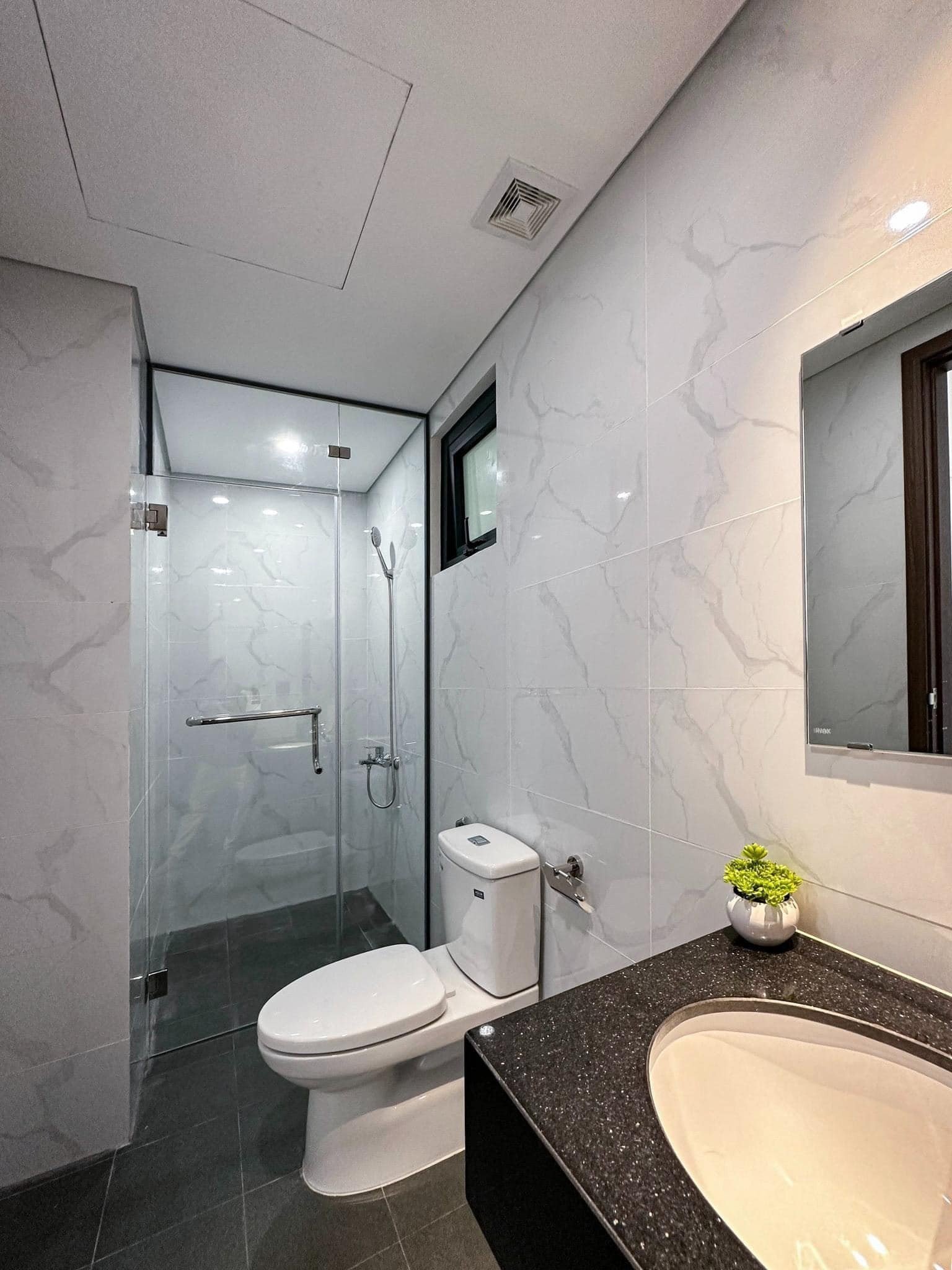 Chuyển nhượng lại căn hộ FPT Plaza view đẹp, giá mềm 2PN 2WC 3