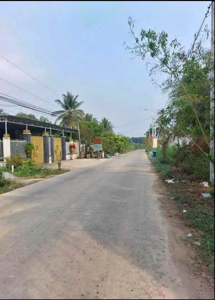 Cần bán đất ngộp thị xã Chơn Thành , giá nào cũng bán . 1