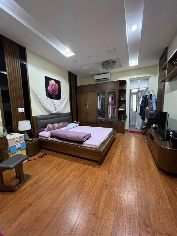 Cần bán Nhà mặt tiền đường Cột 3, Phường Hồng Gai, Diện tích 68m², Giá Thương lượng 2