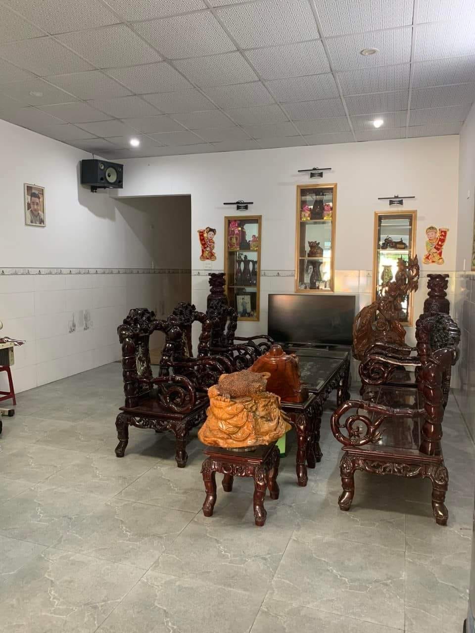 Cần bán Nhà mặt tiền đường Lạc Long Quân, Phường Trần Quang Diệu, Diện tích 160m², Giá 4 Tỷ