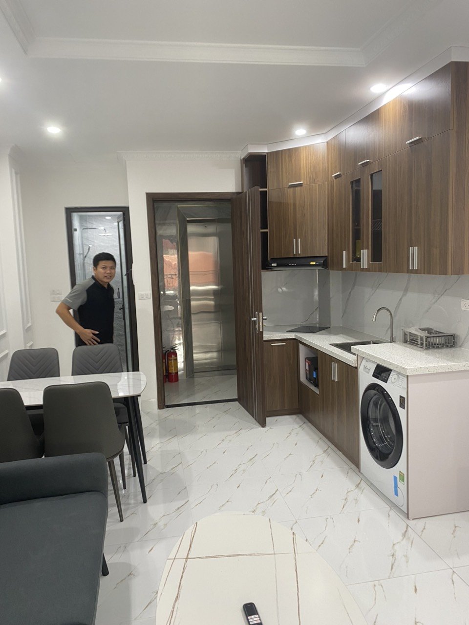 Cho thuê Chung cư mini đường Đội Cấn, Phường Ngọc Hà, Diện tích 46m², Giá Thương lượng 4