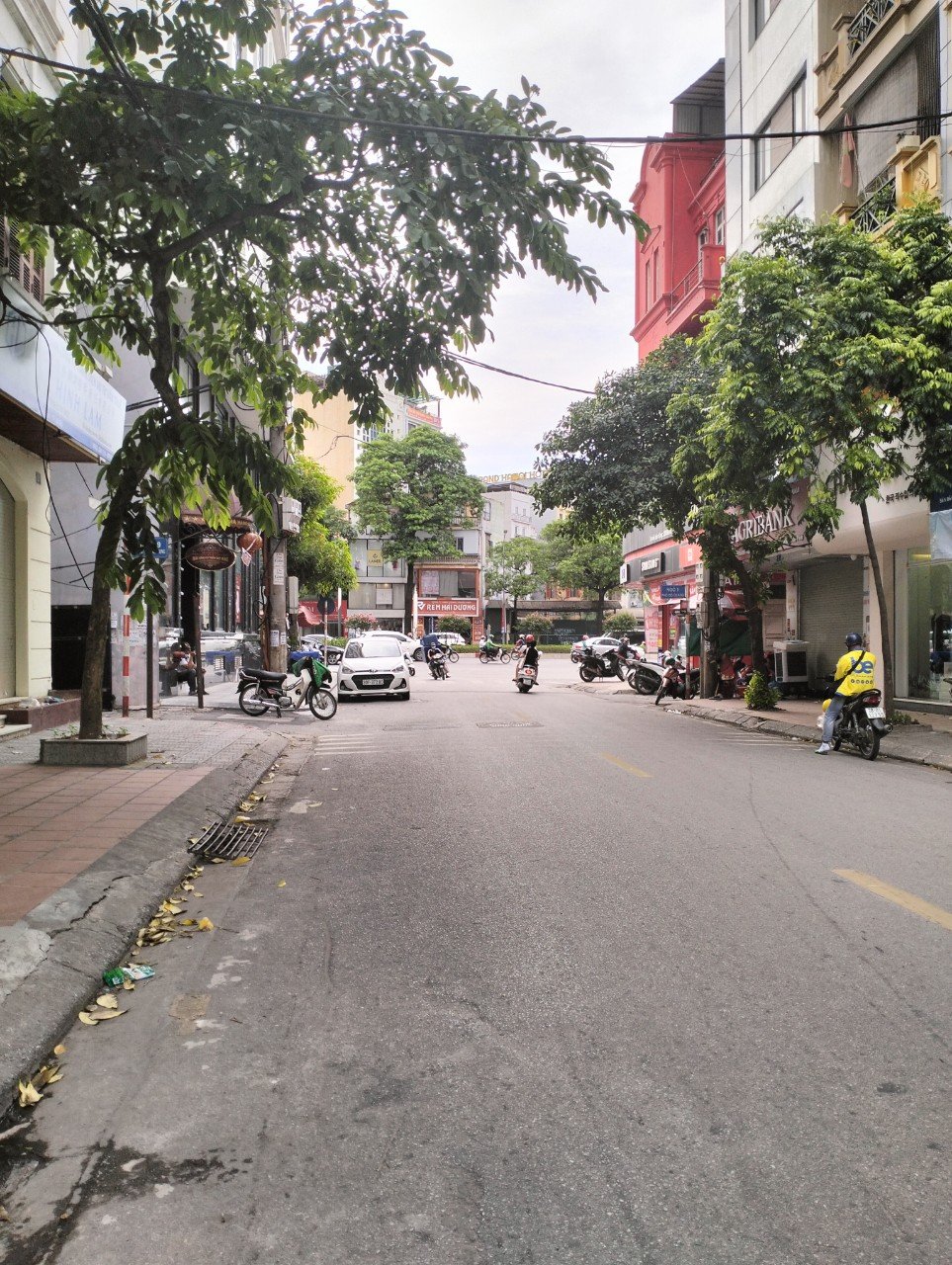 Cần bán Văn phòng đường Nguyễn Thị Định, Phường Trung Hòa, Diện tích 42m², Giá 18.5 Tỷ 3