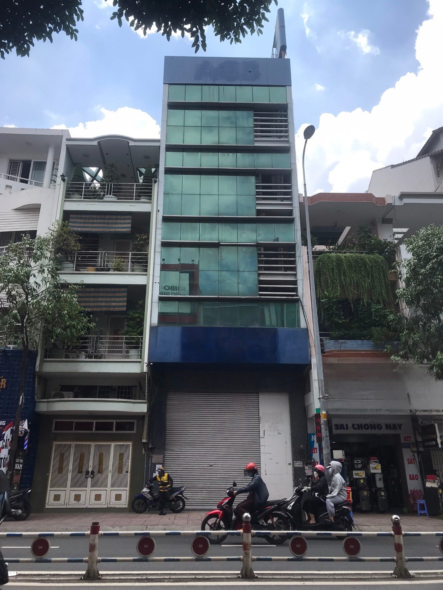 Cần bán Văn phòng đường Khánh Hội, Phường 6, Diện tích 108m², Giá Thương lượng