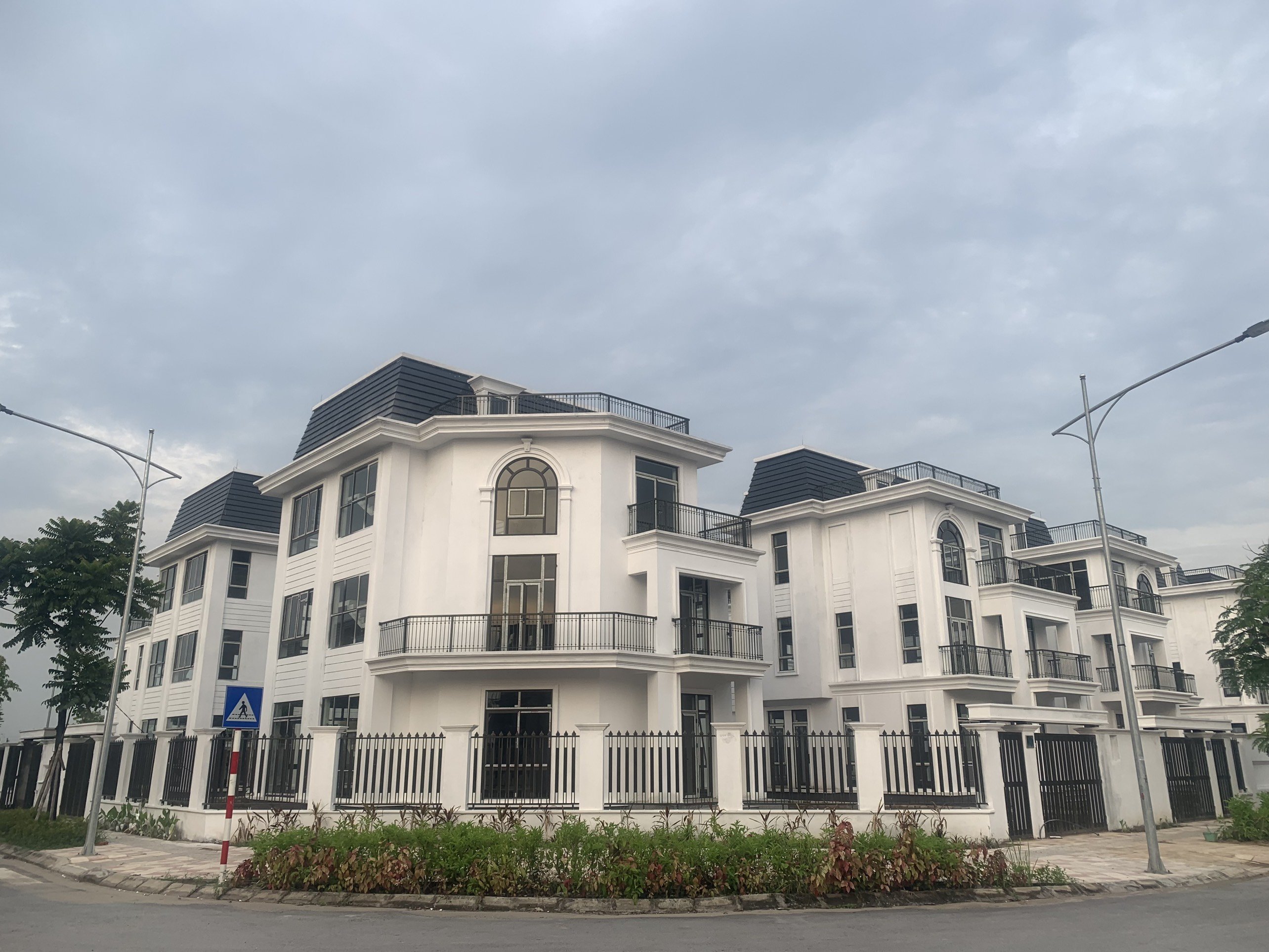 Biệt thự tại Hà Nội Diện tích 300m², Giá 11.3 Tỷ, sát cạnh VĐ4 2
