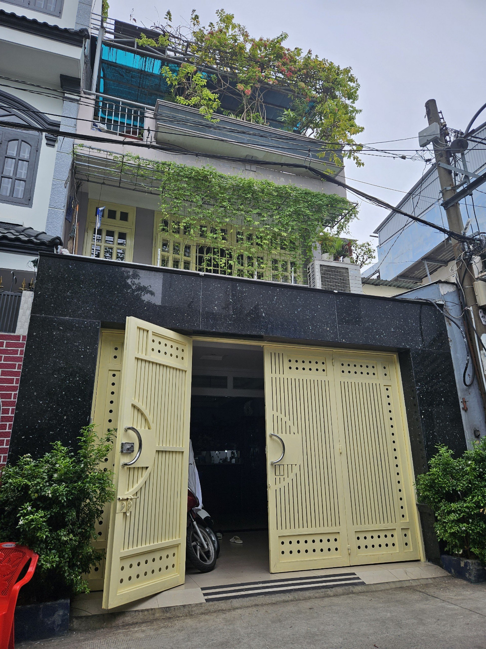 Bán nhà hẻm thông 10m Lê Thị Hồng Gò Vấp, 6,5x22m, 2 tầng. Giá chỉ 14 Tỷ