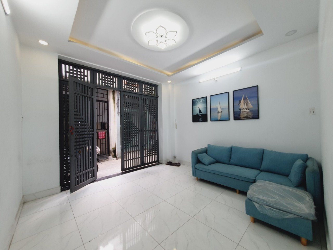 Cần bán Nhà mặt tiền đường 11, Phường Tăng Nhơn Phú B, Diện tích 40m², Giá Thương lượng 1