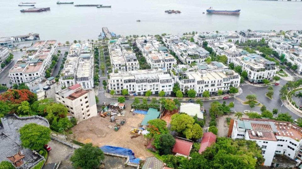 Nhà Lô Góc 4 tầng tại KĐT VINHOMES Dragon Bay, đường Bao Biển BẾN ĐOAN, trung tâm Tp Hạ Long. 8