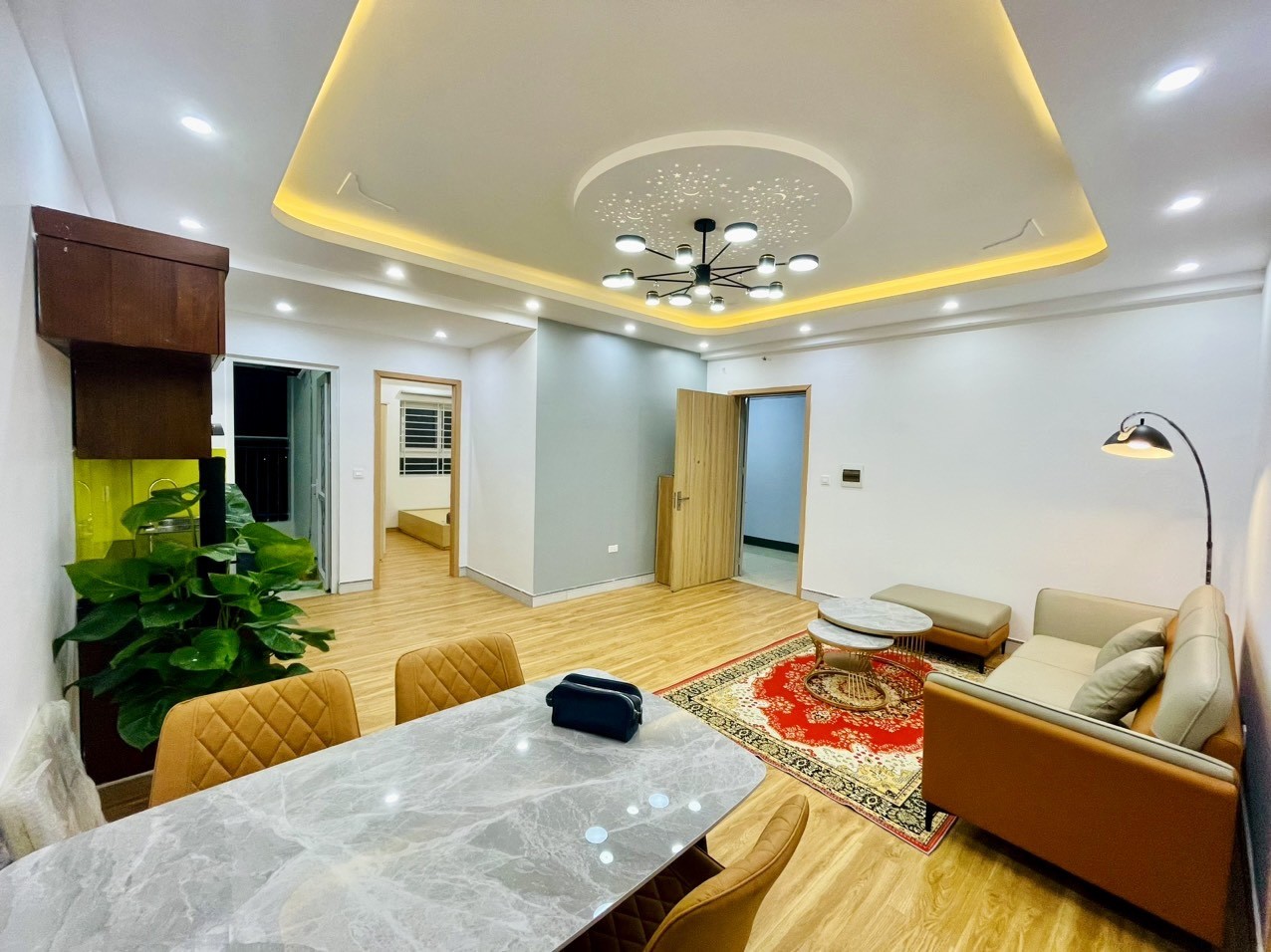 Cần bán căn hộ hướng Đông Nam 70m, full nội thất mới tinh tại KDT Thanh Hà Hà Đông 3