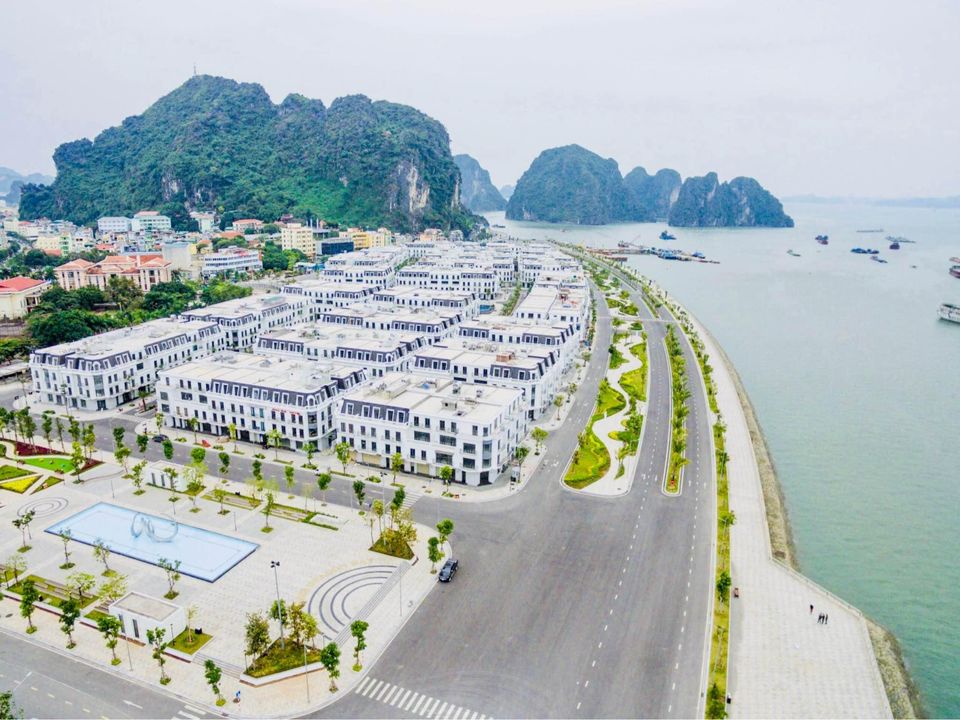 Nhà Lô Góc 4 tầng tại KĐT VINHOMES Dragon Bay, đường Bao Biển BẾN ĐOAN, trung tâm Tp Hạ Long. 9