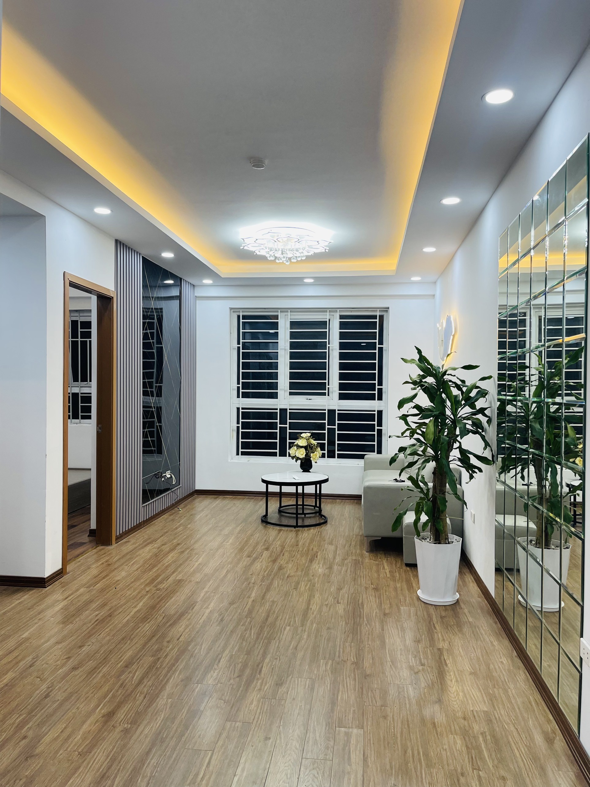 Cần bán căn hộ chung cư 2PN full nội thất mới tại khu B1.3 KDT Thanh Hà Cienco 5