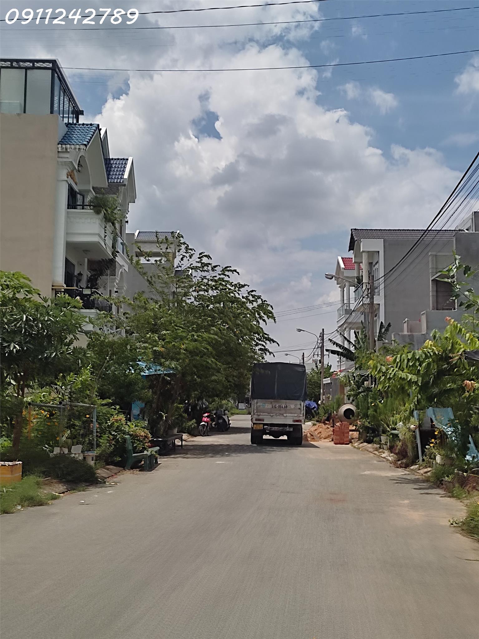 [Quận 9 - Giáp Q2] Nhà + Đất SamSung Village Bưng Ông Thoàn kế bên KCNC Samsung, Liên Phường - Đón 3