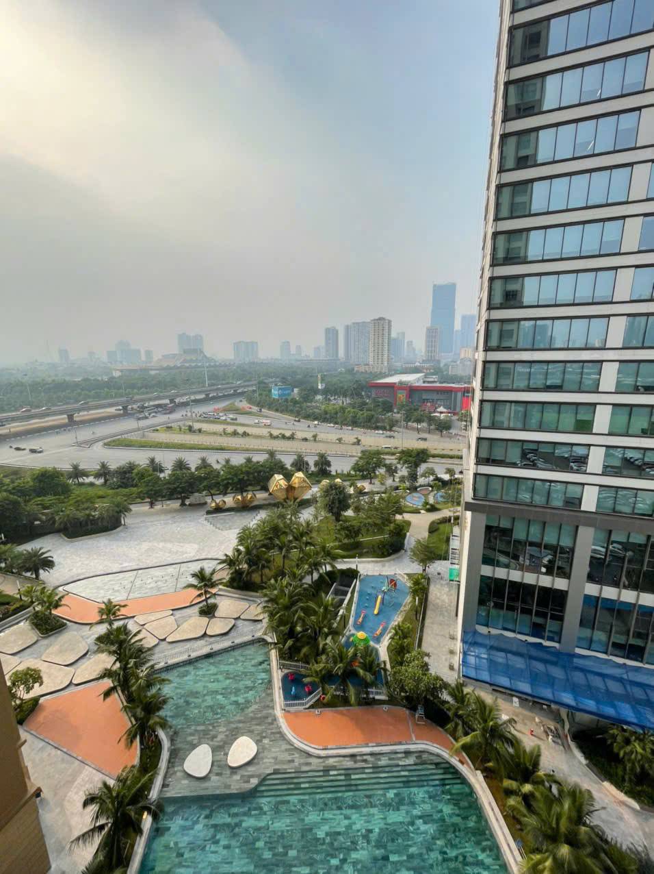 Bán căn 2PN RẺ NHẤT - Vinhomes D'Capitale - 7.3 tỷ bao phí 5