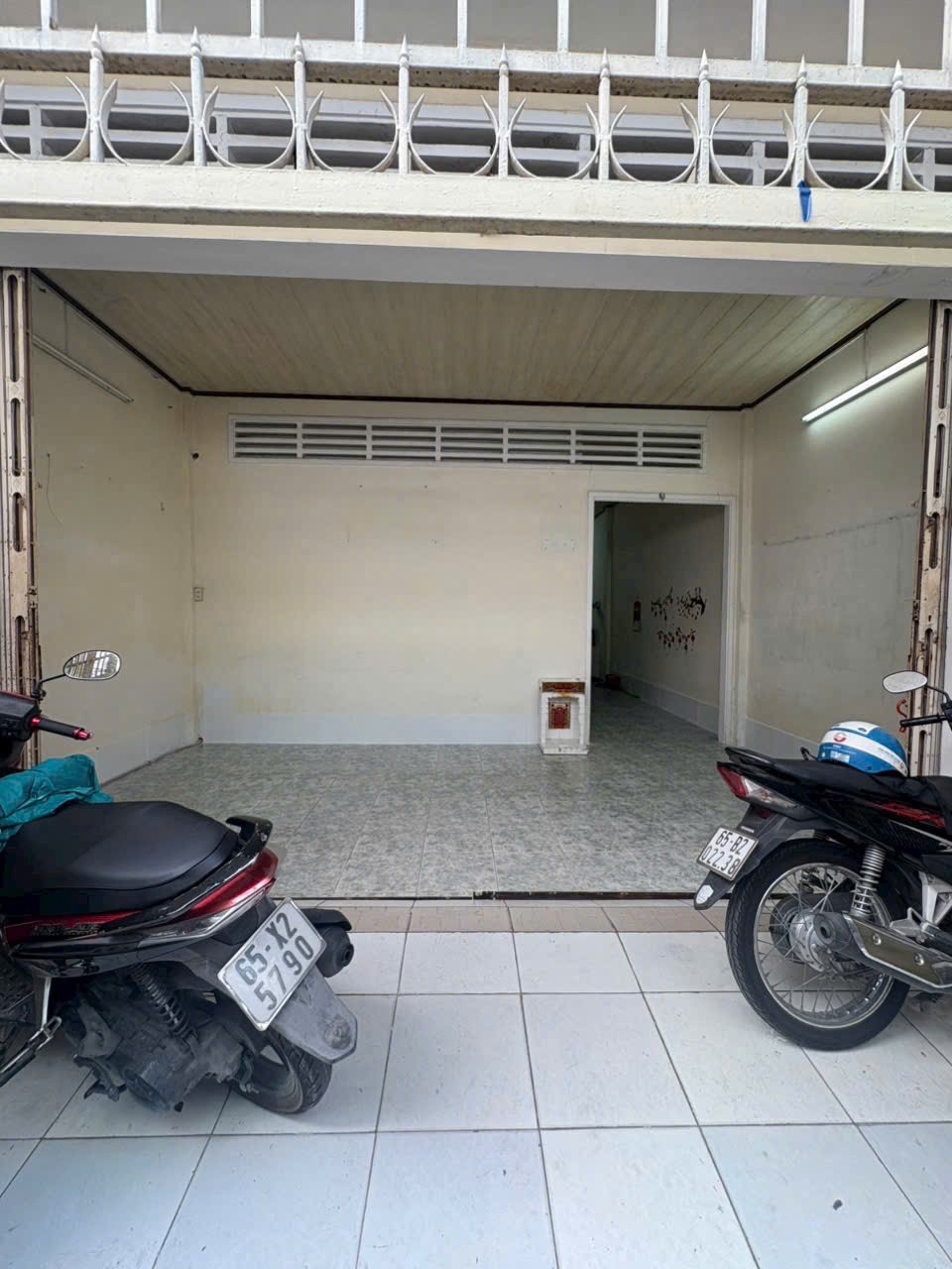 45. CHO THUÊ NHÀ 4,5 triệu MẶT TIỀN HẺM 77 PHẠM NGŨ LÃO 2