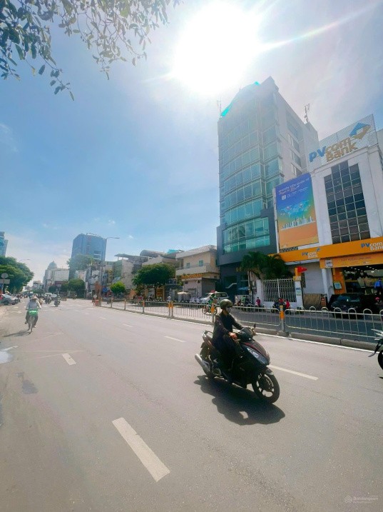 Bán tòa nhà góc 2MT Phan Đăng Lưu – Trần Kế Xương, Q. Phú Nhuận, 334.7m², 1 hầm 4 tầng, 170 tỷ 4