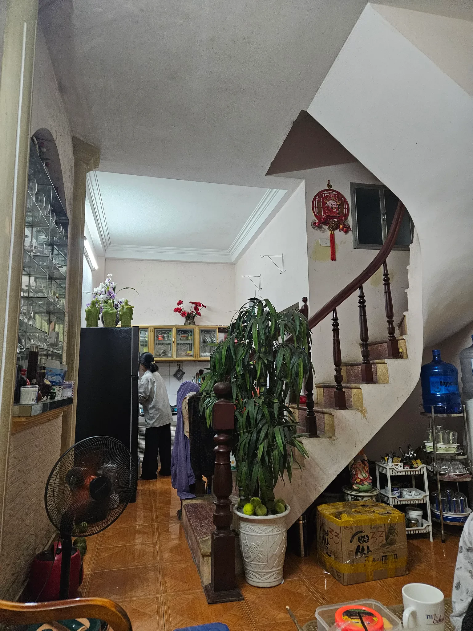 Bán Nhà Hoàng Hoa Thám 34m2. 3 tầng. mặt tiền 3.8m. giá 7.5 tỷ Ba Đình Hà Nội