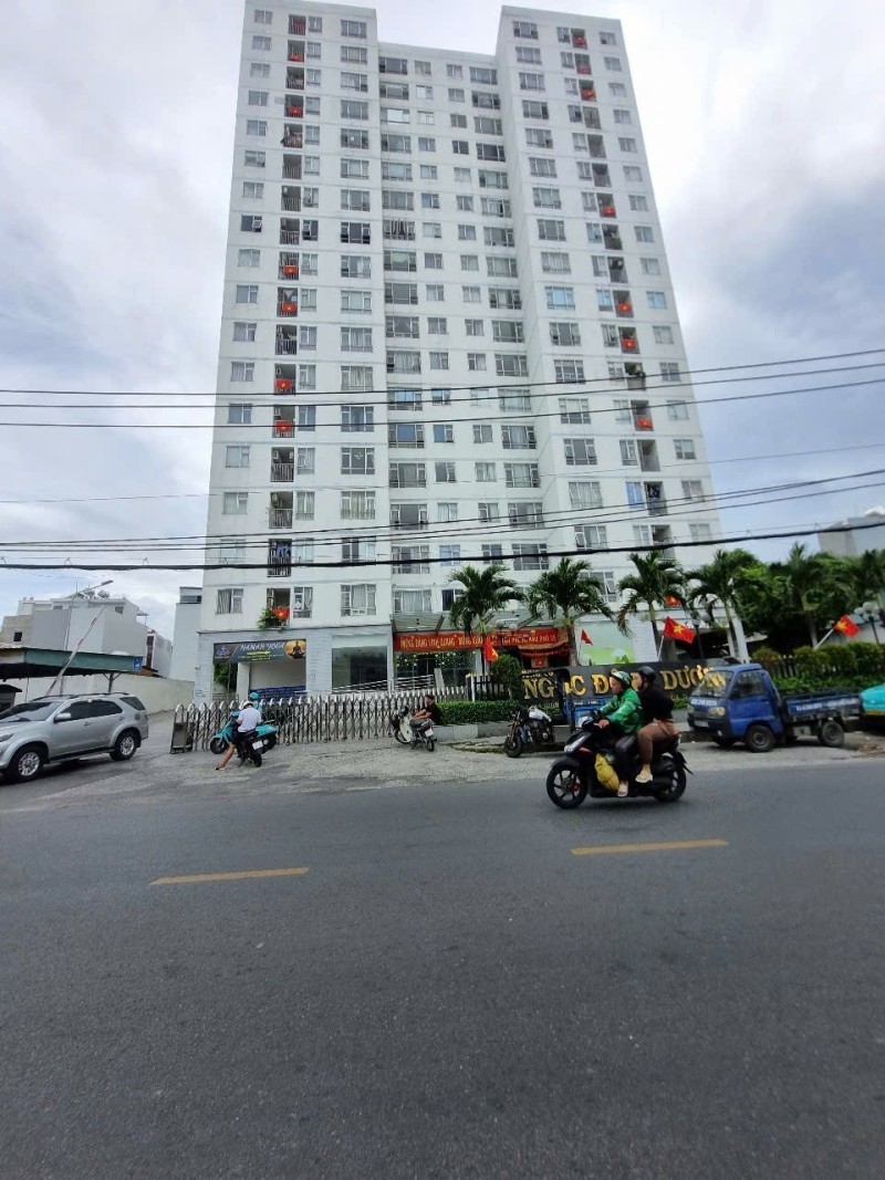 Bán nhà mặt tiền Bình Long-ngang 4.3m-gần ngã tư 4 xã-nở hậu-kinh doanh sầm uất