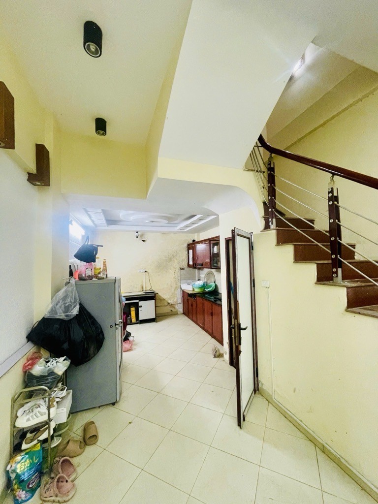 Nhà Quan Nhân, 33x5T, sổ vuông, ngõ ba gác, nội thất đẹp. Giá 7 tỷ