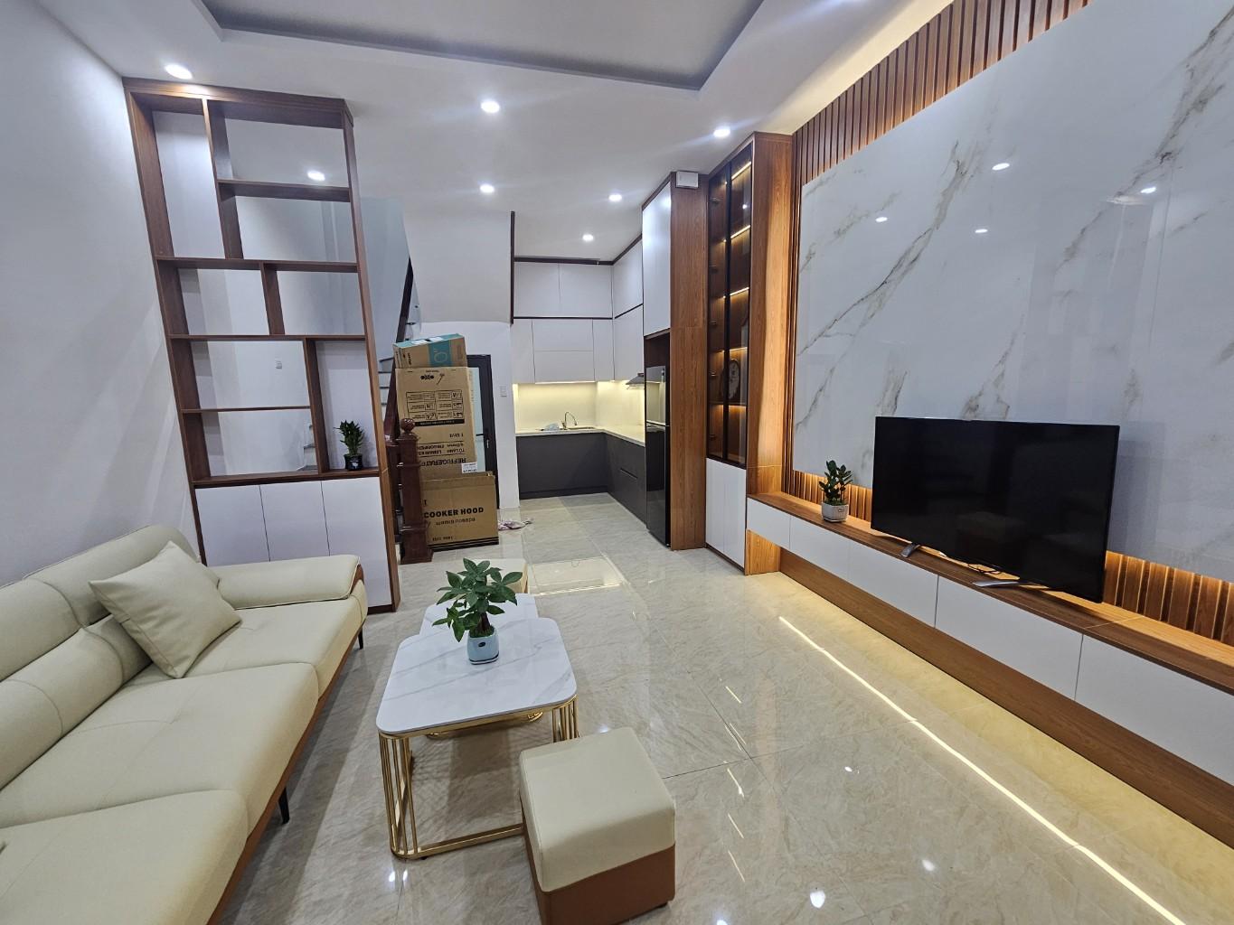 Bán nhà quận Thanh  Xuân- Ngõ to- Gần ô tô- Nhà mới tinh- Ở ngay- 38m2