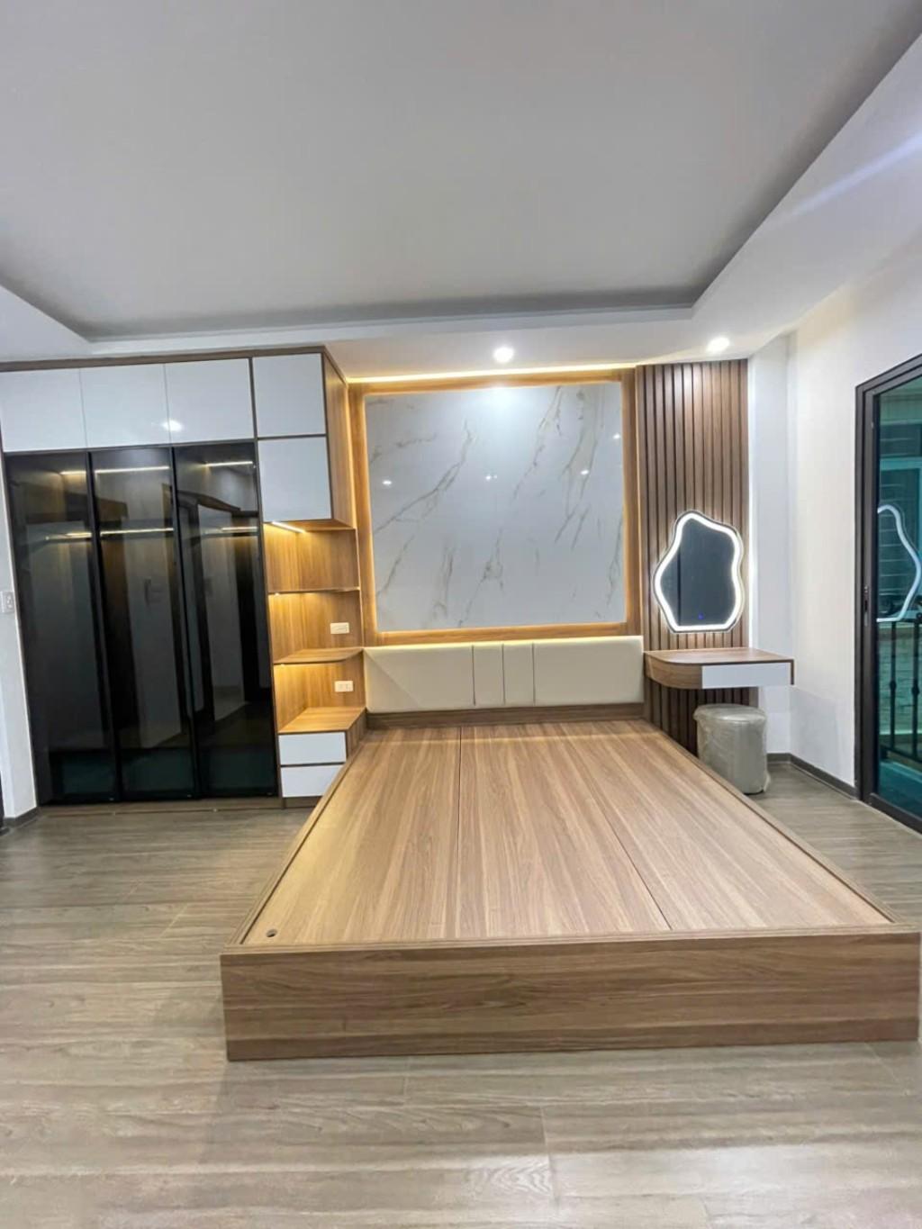 Bán nhà quận Thanh  Xuân- Ngõ to- Gần ô tô- Nhà mới tinh- Ở ngay- 38m2 2