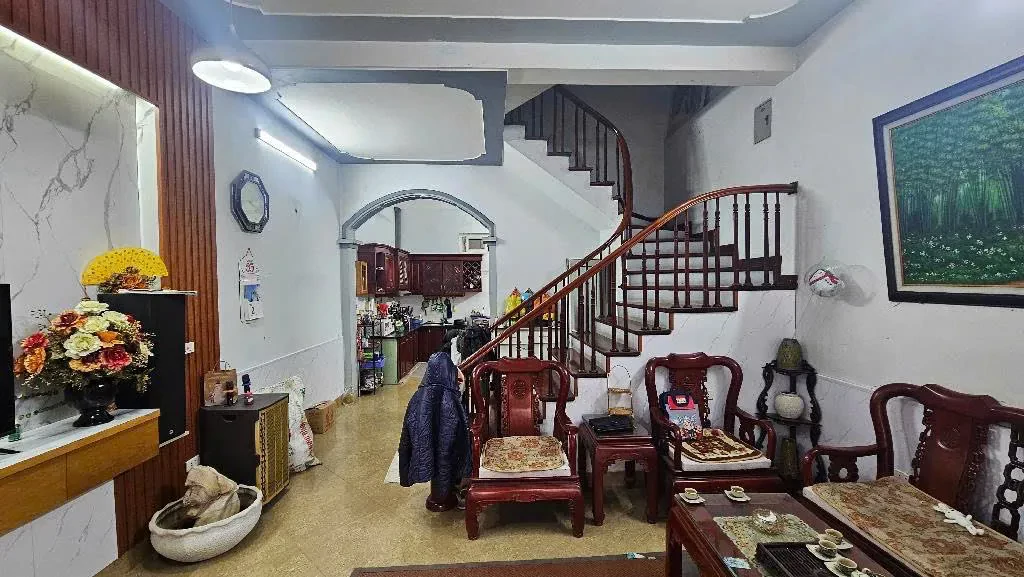 Hiếm nhà đẹp 3 tầng mặt phố Ngô Thì Sỹ, 60m2, MT 5m, vị trí đẹp, kinh doanh, giá 18 tỷ