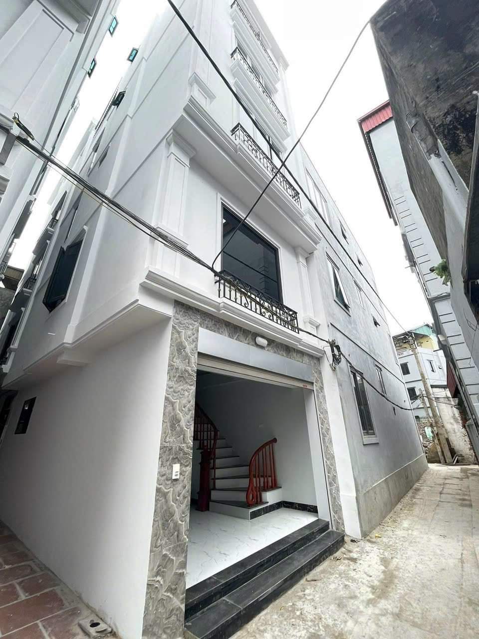 Bán căn góc 39m2 lệch 5 tầng cạnh đường 422 Tân Lập, Đan Phượng. 380m đến Vinhomes Wonder City