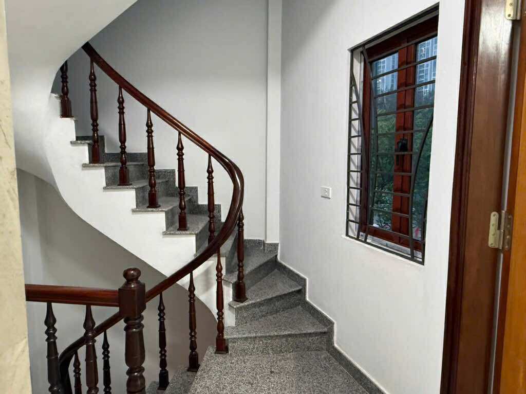 TT Hai Bà Trưng, Cách Mặt Phố 5m, Nhà Mới Nở Hậu Ở Ngay Nhỉnh 8 Tỷ 4