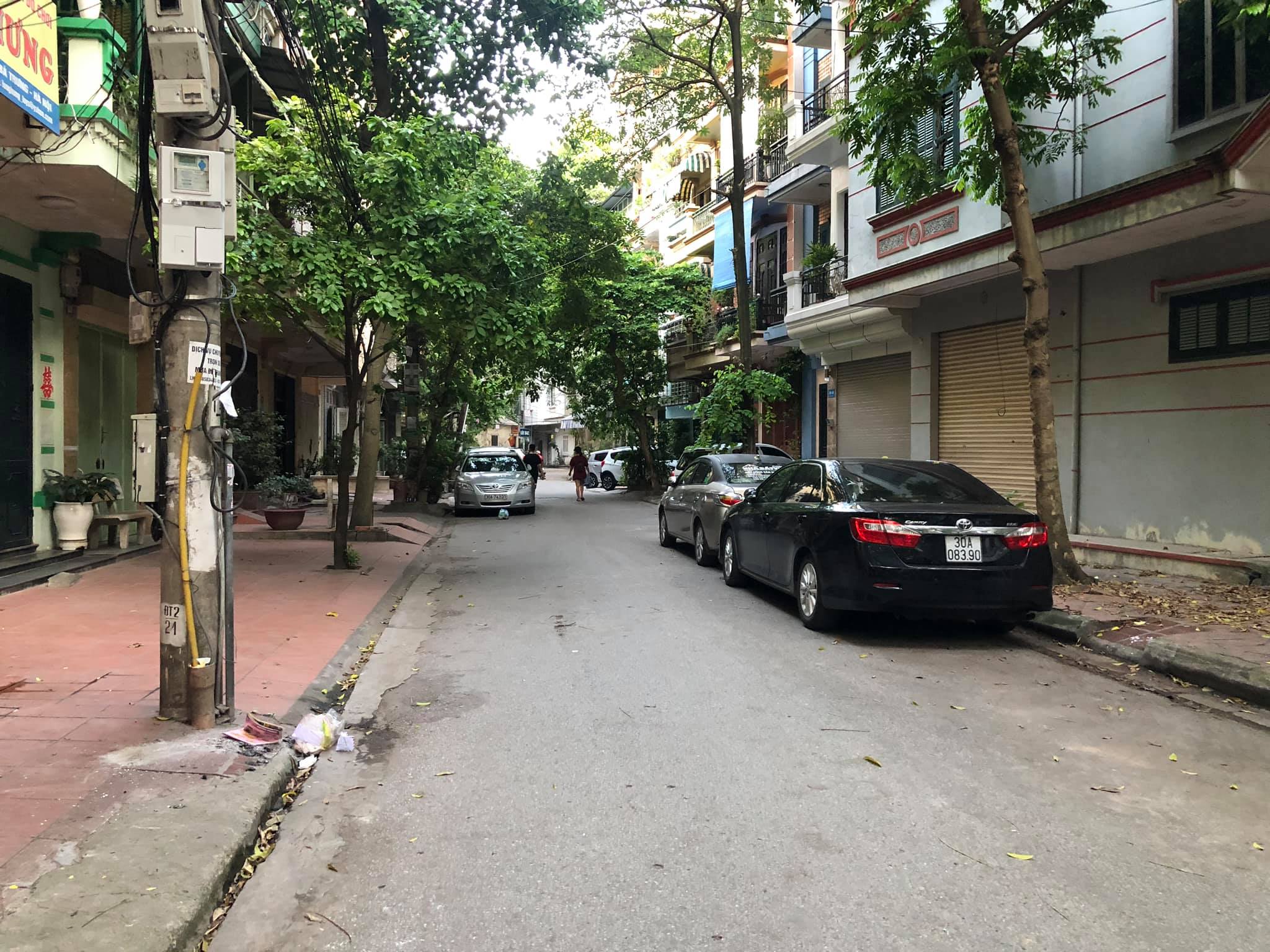 SIÊU PHẨM KIM GIANG - PHÂN LÔ, GẦN Ô TÔ, THANG MÁY - 2 THOÁNG 70M2 CHỈ 12.x TỶ 3