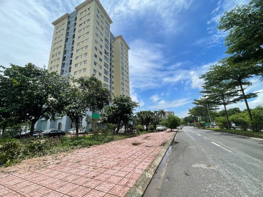 NGÔ GIA TỰ,LONG BIÊN 14tỷ 60m,LÔ GÓC Ô TÔ,NGÕ THÔNG,VIEW CÔNG VIÊN 4
