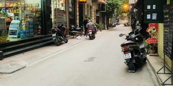 Tòa 10 Tầng 1 Hầm -DT 350 Triệu/Tháng -Giang Văn Minh 80 Tỷ Ô TÔ Qua Nhà