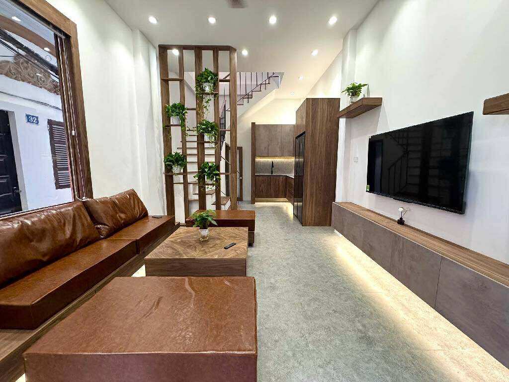 TT Hai Bà Trưng, Nhà Riêng Lô Góc 2 Thoáng, Nội Thất Xịn Sò Chỉ Hơn 6 Tỷ