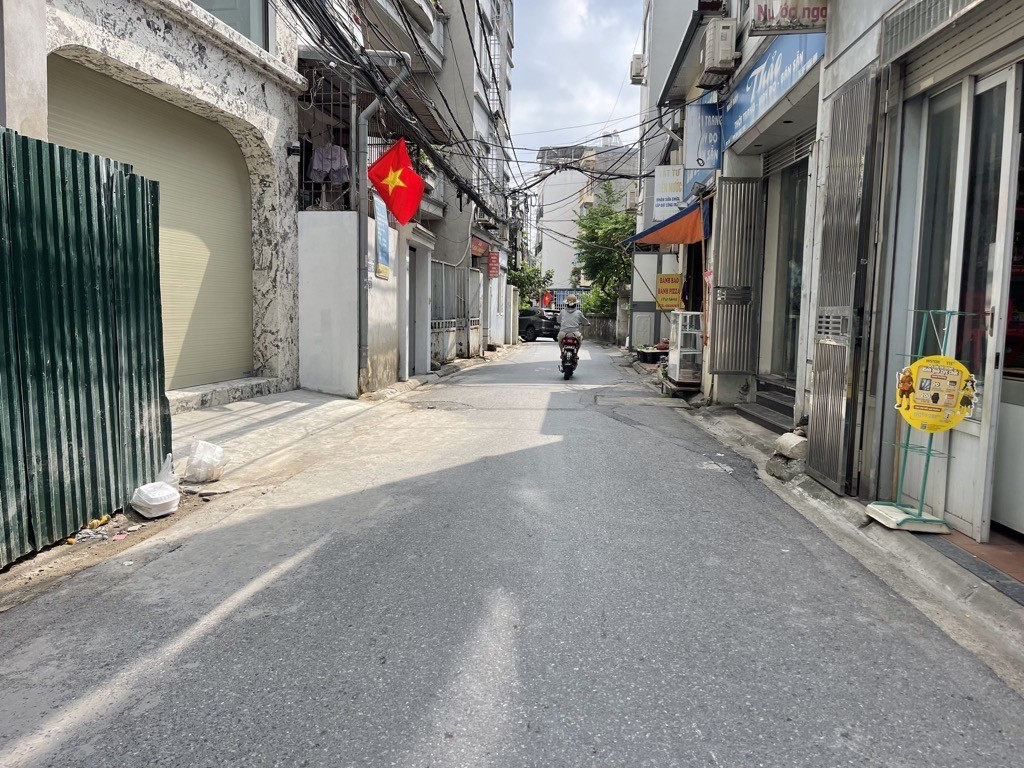 NGỌC THỤY,LONG BIÊN 19tỷ 95m NGÕ Ô TÔ GẦN PHỐ SÁT ĐƯỜNG LỚN,NGÕ THÔNG RỘNG